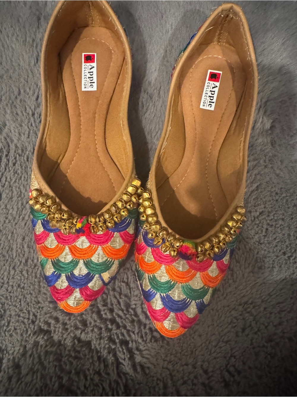 Women's Multicolor Embroidered Pointed Flats/ Women’s juttis